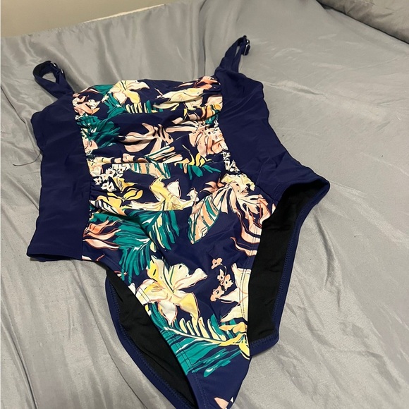 Cupshe Tropical Floral  One Piece - Navy and Peach - Picture 6 of 9